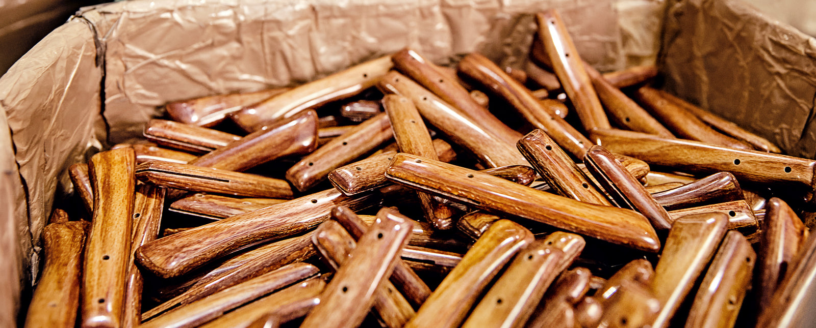 MATERIALS & MANUFACTURING PROCESS