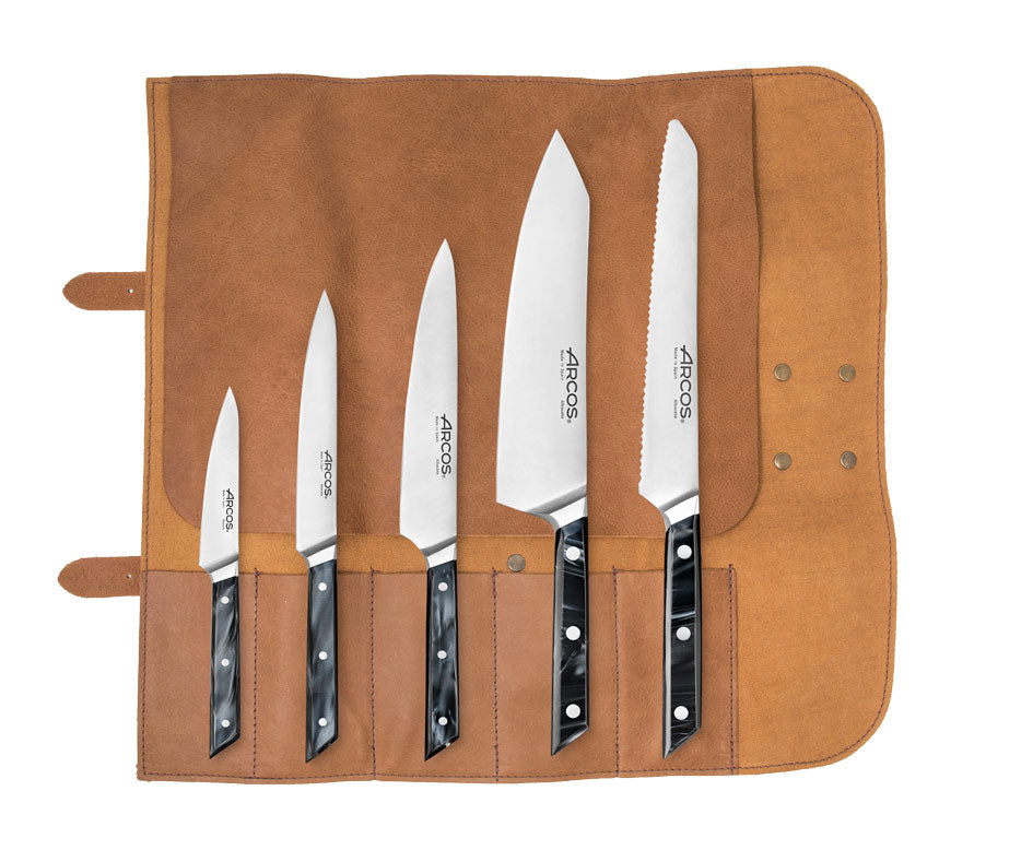 Leather bag and 5 knives from the Eclipse series