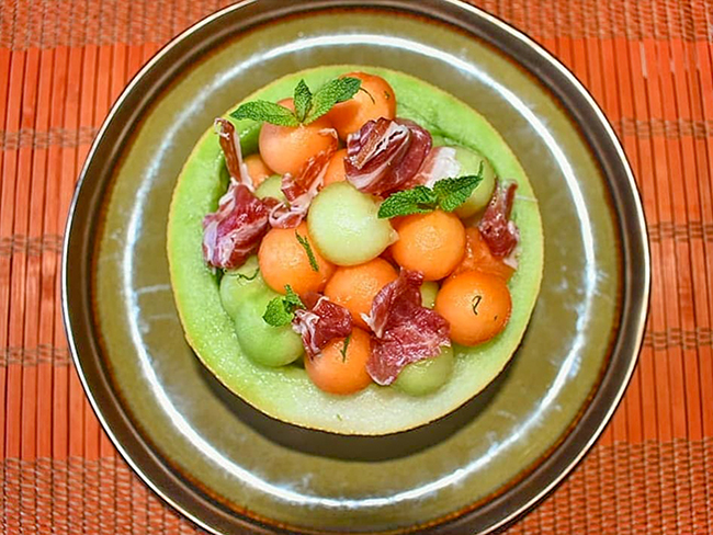 Ensalada de melón al cava y jamón ibérico